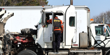 US Truck Safety Crackdowns Reveal Widespread Violations Across Multiple States