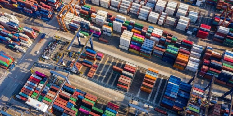 Container Rates Edge Higher as U.S. Import Appetite and Blank Sailings Firm Up Drewry’s Index