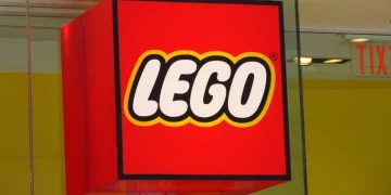 Lego turns to e-methanol to manufacture more than 90 components with lower fossil fuel dependence
