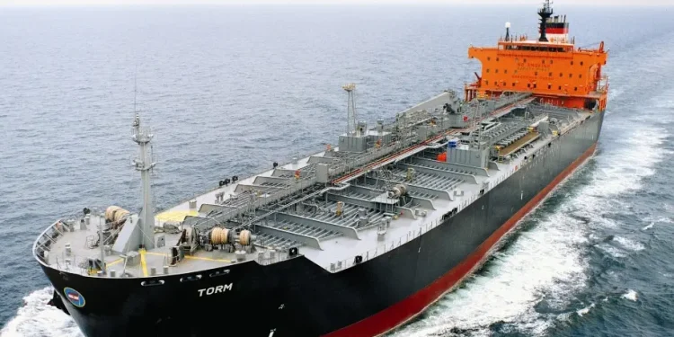 Gulf Ship-to-Ship Transfers Drive VLCC Rates to Record Levels